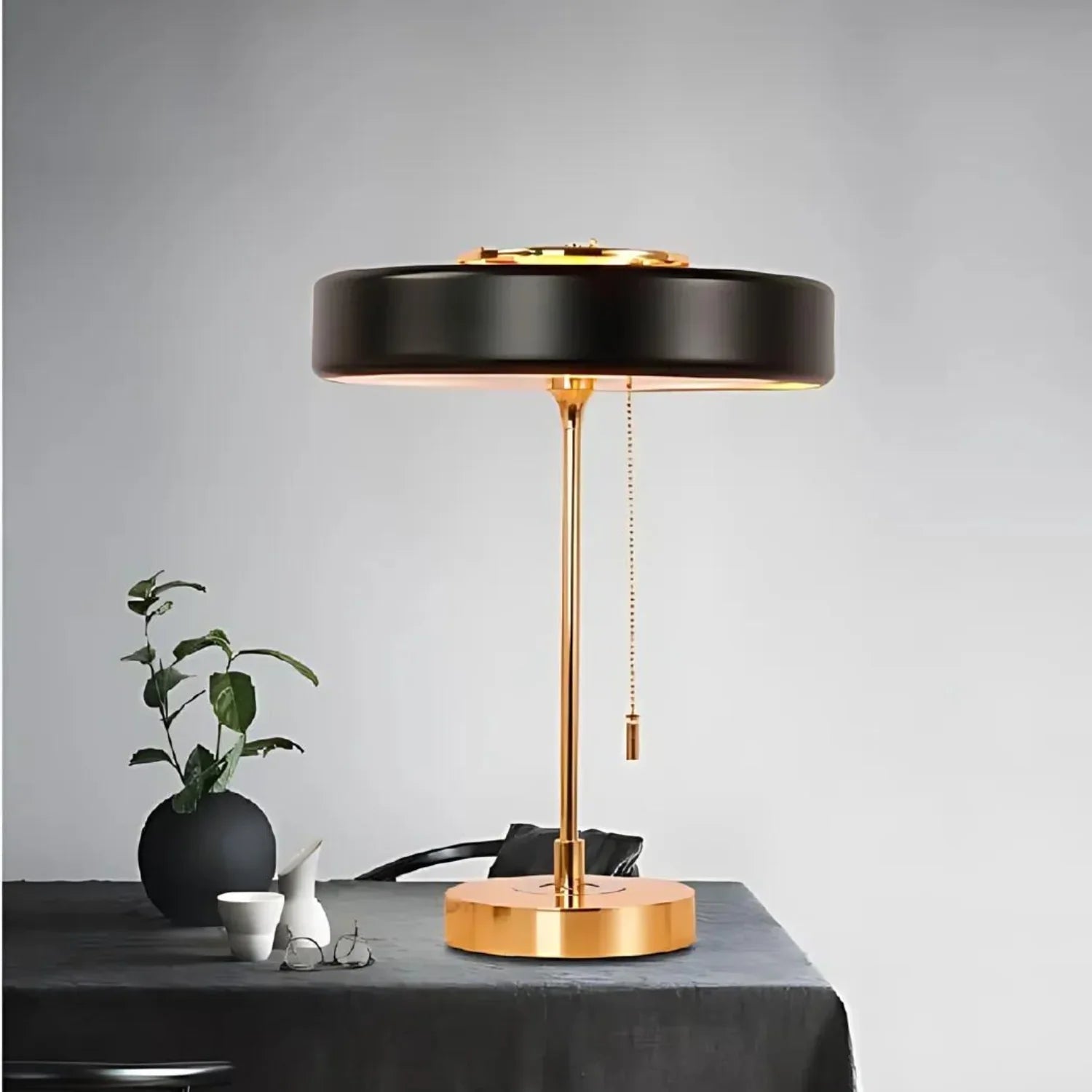 Aurelis | Table Lamp – Sleek Design for Your Home – Black